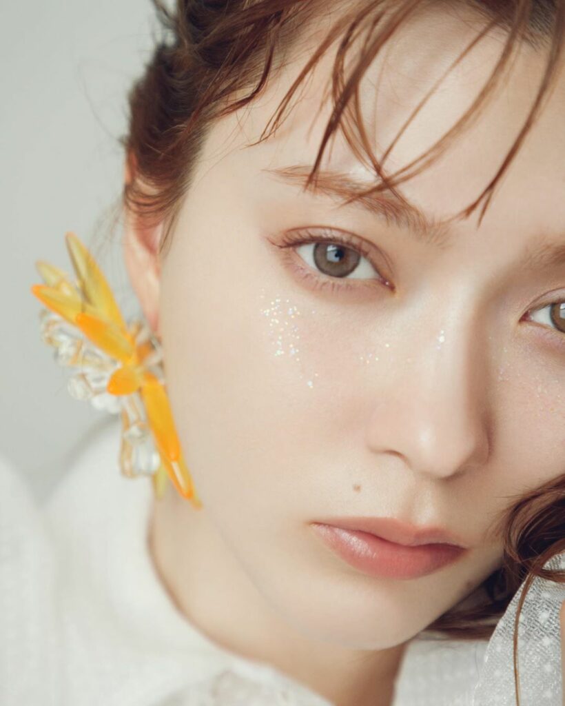 美なアリサ
ViVi8号の『やぎのヲタ美容。』は
“アリサのおこもり美容”をテーマに
6P拡大版でお届け中!
読めばかわいく&美しくなる
モチベーション 美なアリサ
ViVi8号の『やぎのヲタ美容。』は
"アリサのおこもり美容"をテーマに
6P拡大版でお届け中!
読めばかわいく&美しくなる
モチベーション