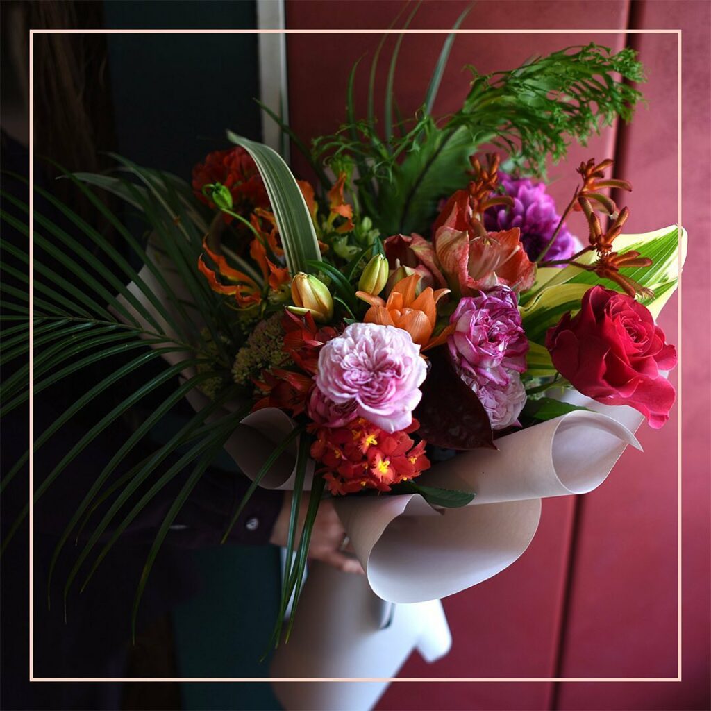 【本日のご褒美】“その人のライフスタイルの中に溶け込む花”をコンセプトに、中目黒にショップを構える「farver」日常に美しい彩りを添えられるようにと作られたブ