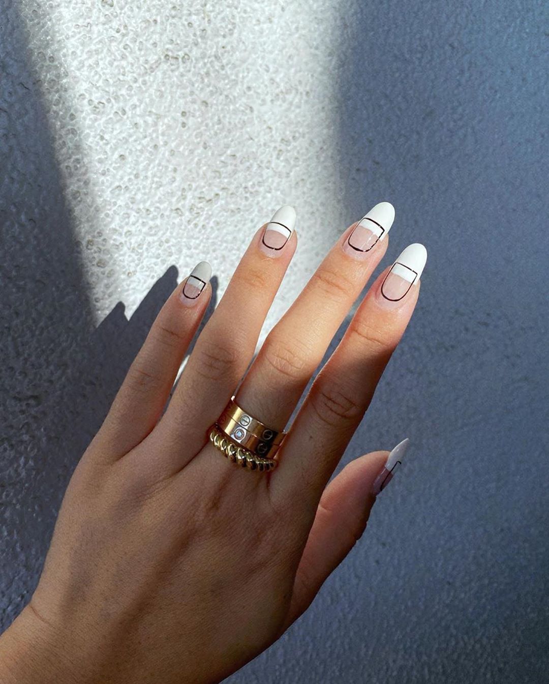 Ellebeauty 次のネイルどうしようかな と悩んでいるなら 海外セレブのネイルも担当する Nailartbyqueenie のアカウントをチェックして Magmoe