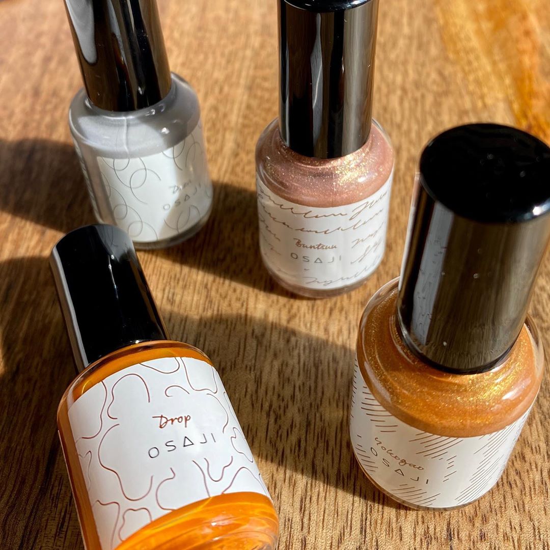 オサジのホリデーはお守りみたいなネイルカラー 敏感肌ブランドosaji オサジ の Holiday Makeup Collectionは ネイルがメ Magmoe