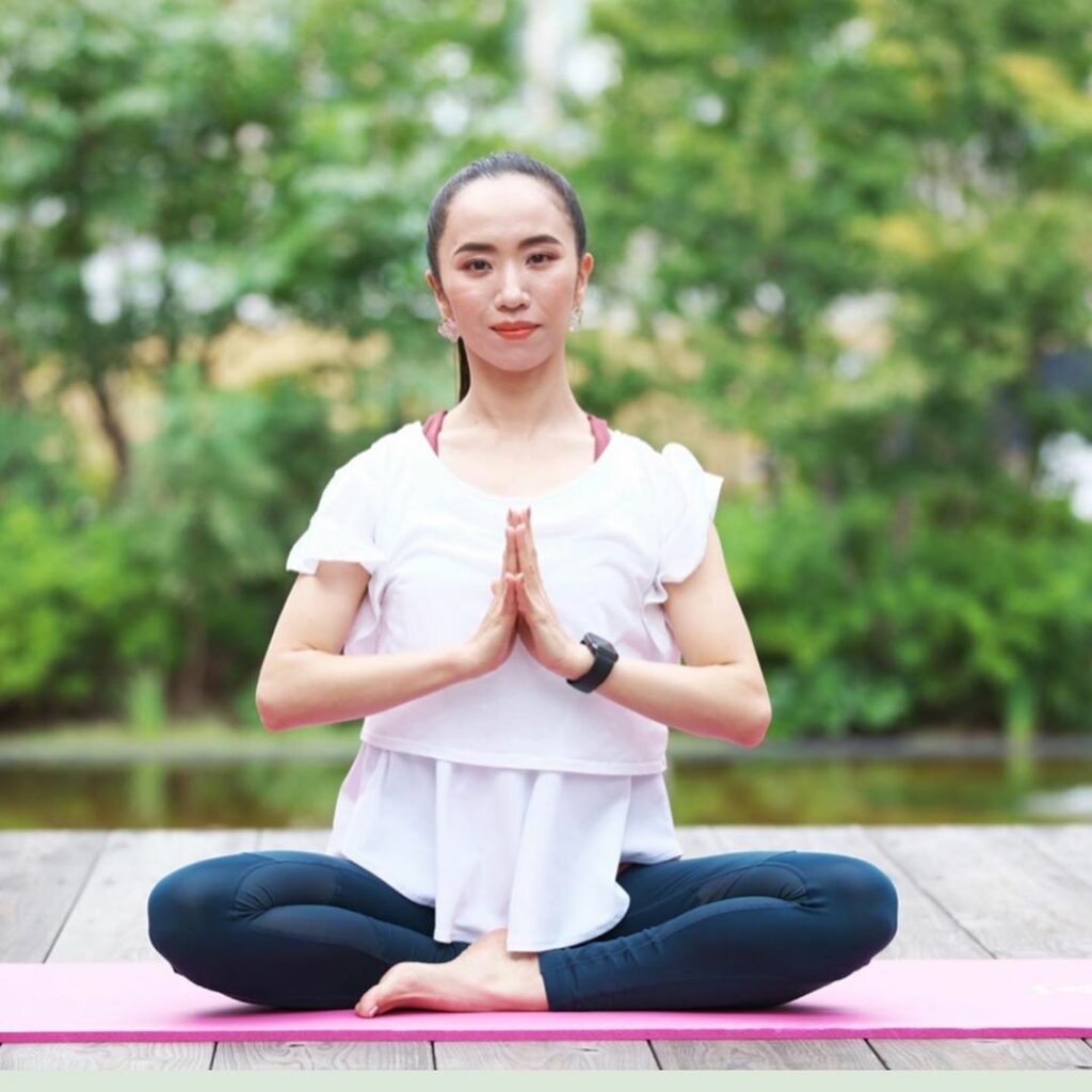 Oggi Parkで計6回のレッスンをしてくださる磯先生のヨガも残すところあと2回に！そもそもは、ステイホーム期間に、磯先生のYouTube「ISO YO