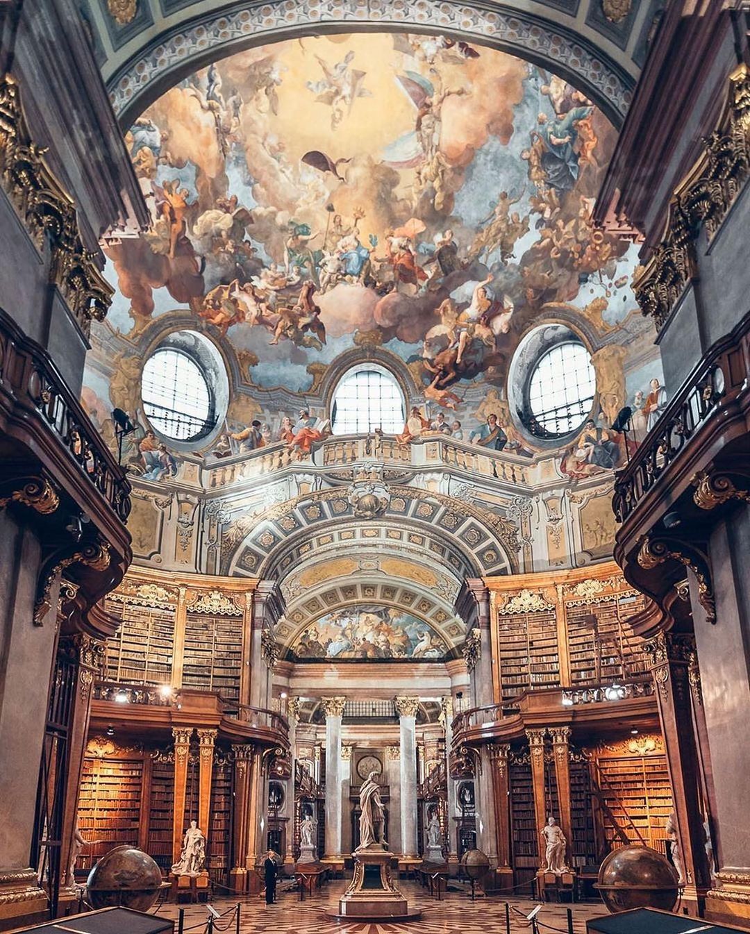 Elletravel 世界には読書のヒントだけでなく インテリアやデザインのインスピレーションをくれる図書館が今日は世界各地の美しい図書館 をピックアップ 海外 Magmoe Elletravel 世界には読書のヒントだけでなく インテリアやデザインのインスピレーションをくれる図書館が今日は世界各地の美しい図書館 をピックアップ 海外 Magmoe