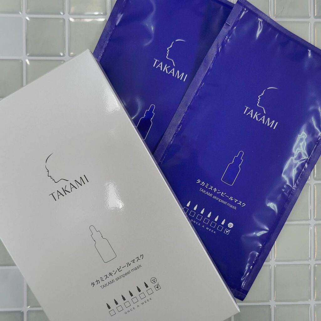 ＼「タカミ」の角質ケアに新シートマスクが仲間入り！／
新シートマスクには、タカミのアイコンともいえる角質美容水「タカミスキンピール」を贅沢に含浸。週に1度、「タ