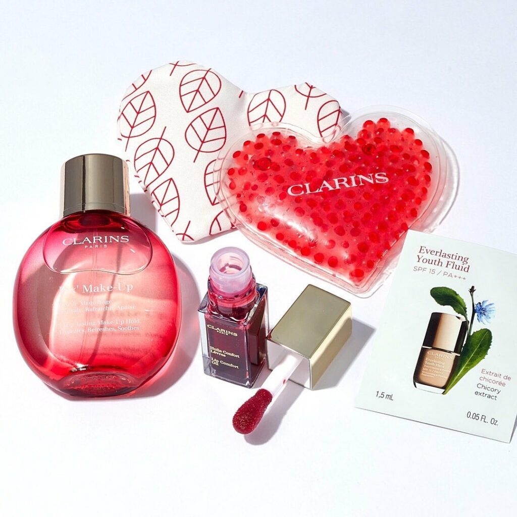 マスクメイクにぴったり!
.
【クラランス】からベストセラーアイテムがぎゅぎゅっとつまった特別キットが登場メイクの最後にシュッとひと吹きしてメイクの仕上がりをキ マスクメイクにぴったり!
.
【クラランス】からベストセラーアイテムがぎゅぎゅっとつまった特別キットが登場メイクの最後にシュッとひと吹きしてメイクの仕上がりをキ