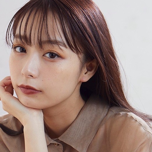 初のコスメ本 宇垣美里のコスメ愛 を発売したばかりの 宇垣さん Oggi1月号では 働く日の 好感セルフメイク を紹介 メイクをすれば どんな自分にもなれる Magmoe 初のコスメ本 宇垣美里のコスメ愛 を発売したばかりの 宇垣さん Oggi1月号では 働く日の 好感セルフメイク を紹介 メイクをすれば どんな自分にもなれる Magmoe