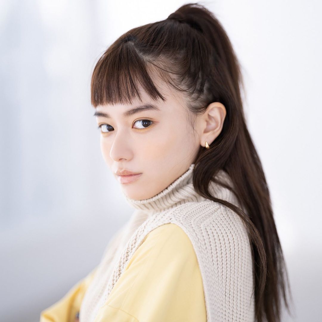 本日公開 女優 山本舞香さんが心ときめいた ニューノーマルな秋メイクを実践 Vol 7 ヘアアレンジ編 バリエ豊富に出揃った秋コスメの中から 女優 Magmoe 本日公開 女優 山本舞香さんが心ときめいた ニューノーマルな秋メイクを実践 Vol 7 ヘアアレンジ編 バリエ豊富に出揃った秋コスメの中から 女優 Magmoe
