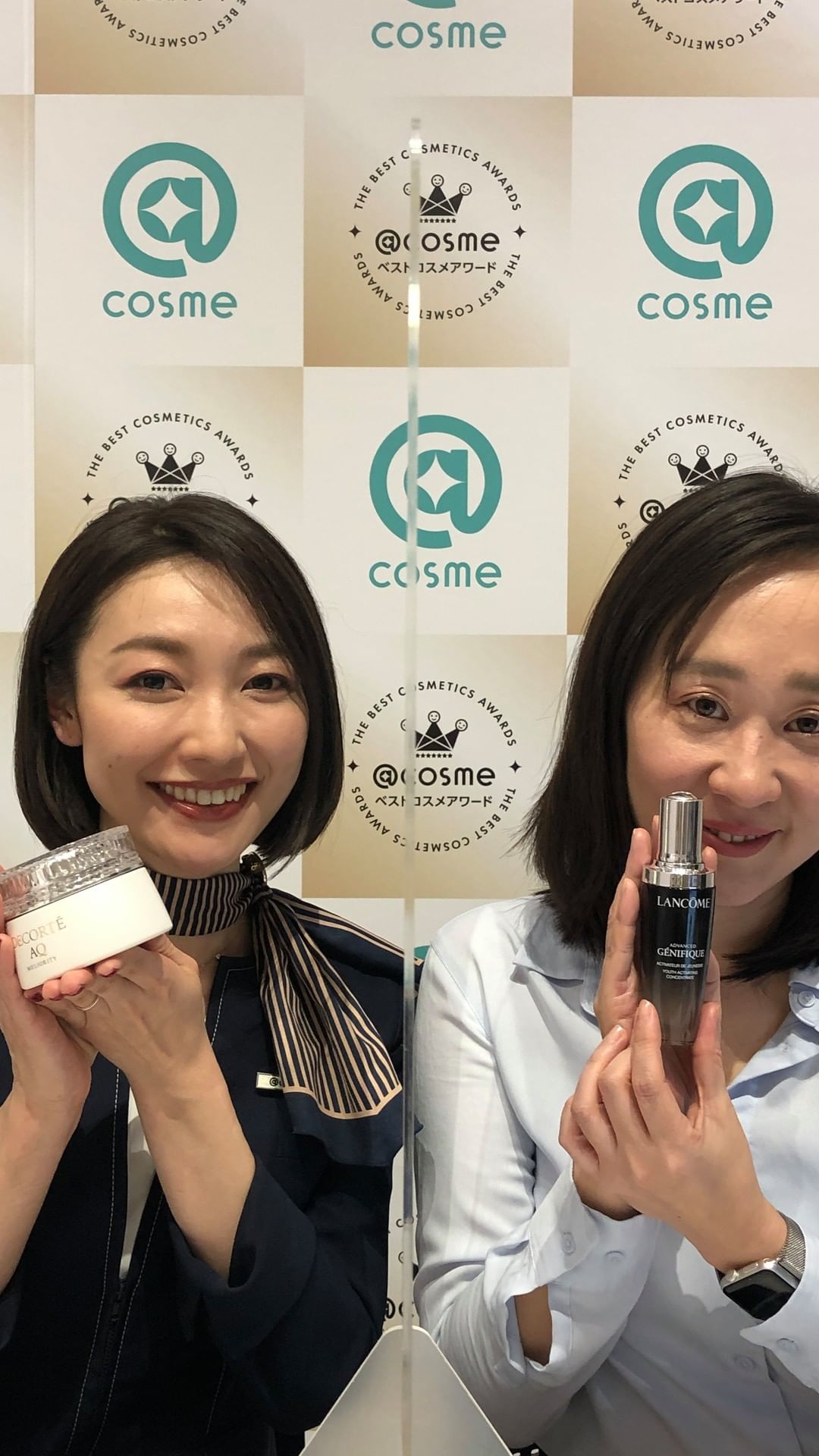 Cosme編集長の篠田と Cosme Store 上野マルイ店 副店長の長島が Cosmeベストコスメアワード の各スキンケアカテゴリで1位を受 Magmoe Cosme編集長の篠田と Cosme Store 上野マルイ店 副店長の長島が Cosmeベストコスメアワード の各スキンケアカテゴリで1位を受 Magmoe