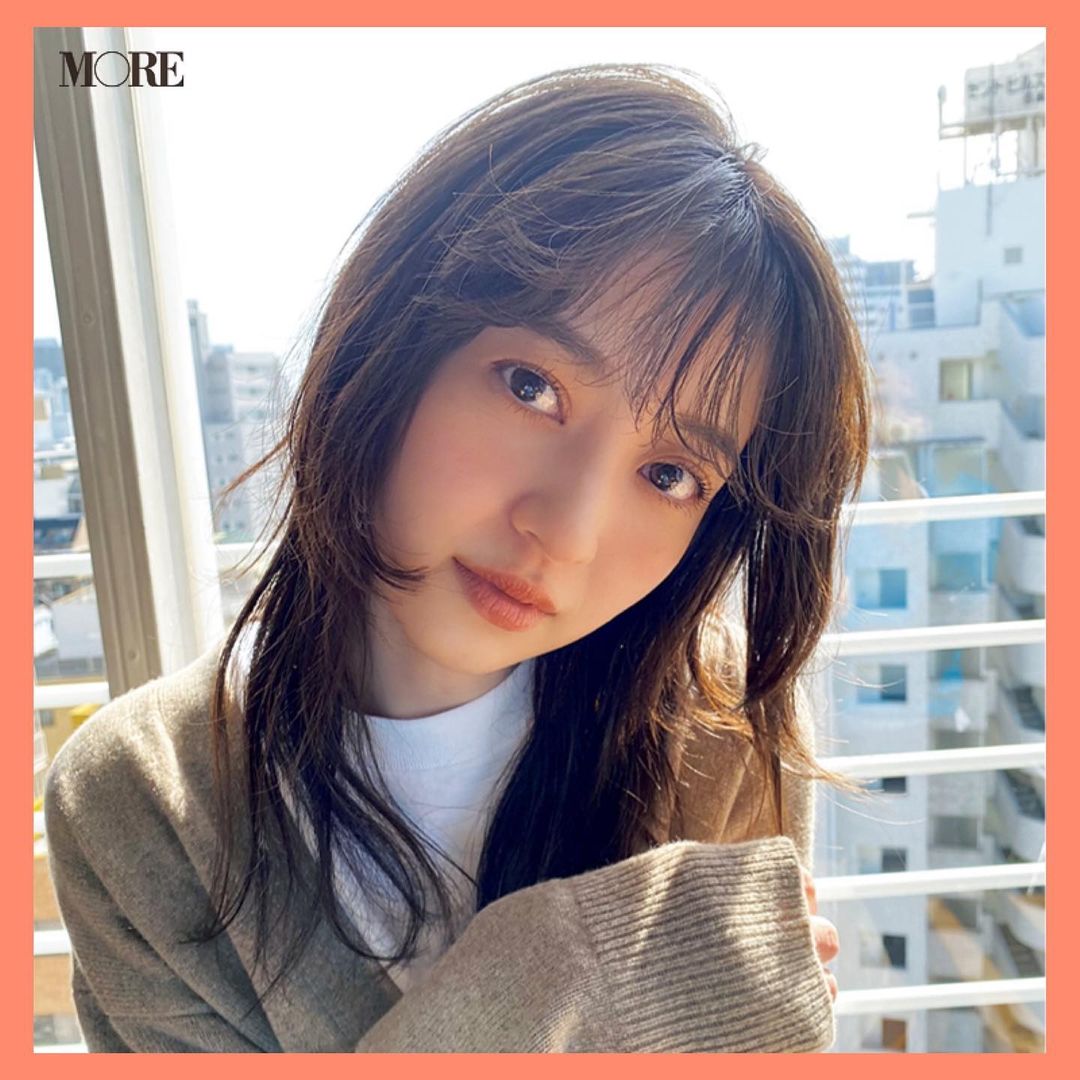 逢沢りなの最新ヘアが可愛いと話題 More1月号オフショットをお届け 日々可愛いを更新し続けるりなてぃ 新しく挑戦したウルフヘアが可愛すぎる と編集部で Magmoe 逢沢りなの最新ヘアが可愛いと話題 More1月号オフショットをお届け 日々可愛いを更新し続けるりなてぃ 新しく挑戦したウルフヘアが可愛すぎる と編集部で Magmoe