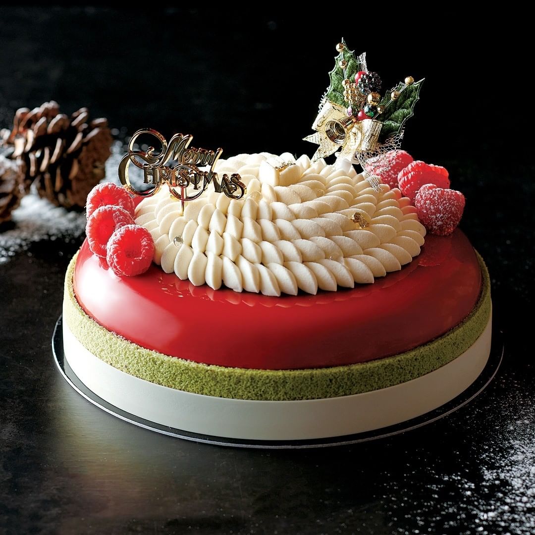 まるで芸術作品のようなケーキにうっとり 年のクリスマスケーキご紹介第３弾 こちらはフォーシーズンズホテル東京大手町 Fsotemachi の フェス Magmoe