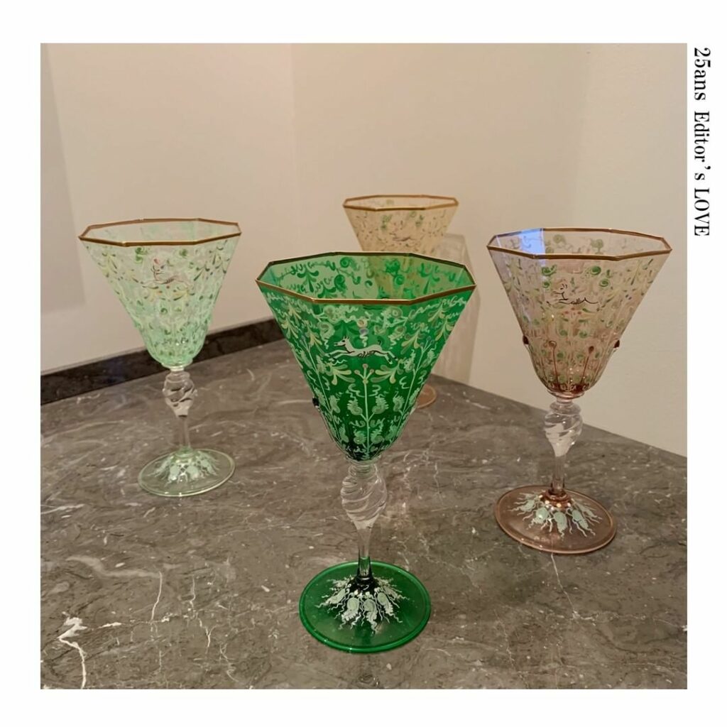 ヴェネチアングラスで乾杯

25ansエディターの好きなモノ・コトをご紹介する連載‟Editor's Love”。#editorslove 今回は、エディ