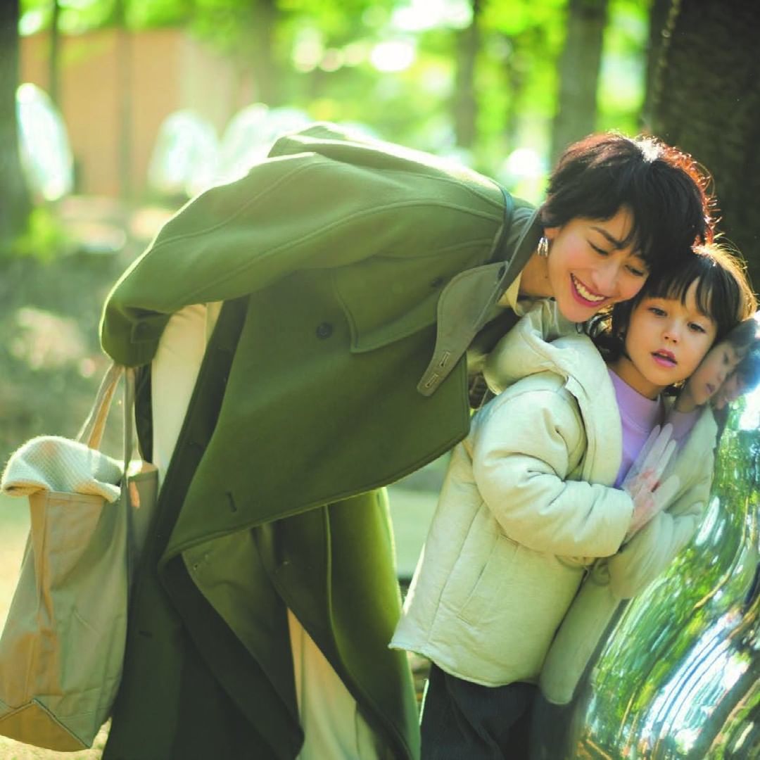 1月18日 月 おはようございます 幼稚園や保育園の送迎が唯一 一緒のお出掛け時間 好きな服でお迎えに行って ちょっとだけ寄り道 毎日往復の道にちょっ Magmoe