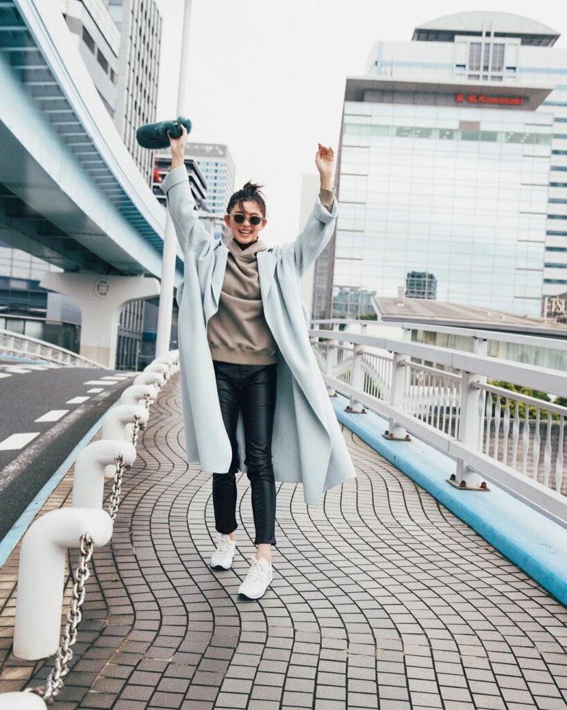 Oggi読者が選ぶ「Oggi1月号 好きなコーディネート第3位」はこちら
.
「色合わせが素敵」「カジュアルだけどおしゃれで上品！」などのお声をいただきました