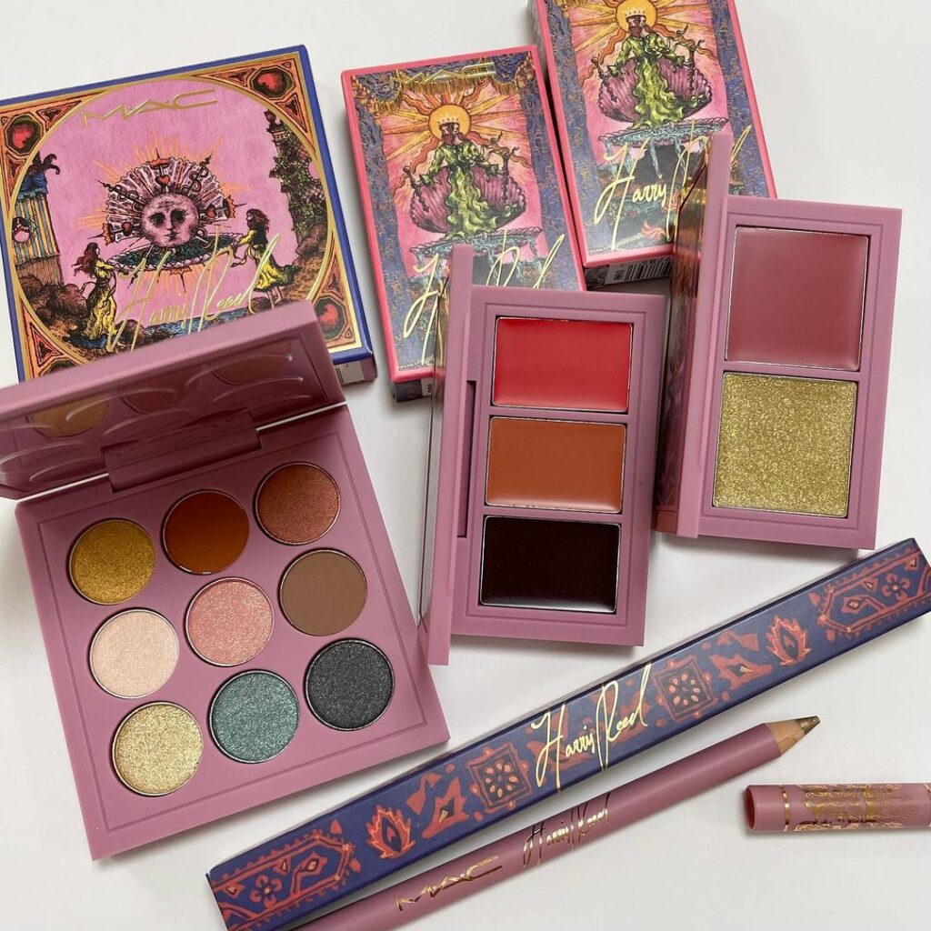 【 #MAC 】ロンドンのファッションブランド”Harris Reed”とコラボした限定コスメが登場2/19限定発売。

今回M･A･Cから発売されるコラボコス