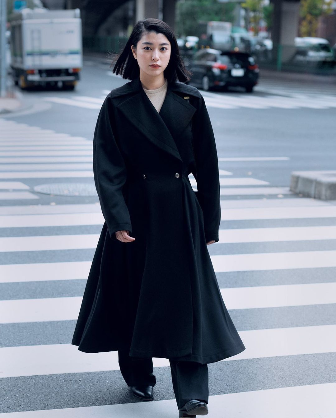 この人 ほんとにおしゃれなんです おしゃれのプロ スタイリストが注目する私服が素敵な女性 さりげない中に個性が光る人 最新モードをまとう強者 Magmoe