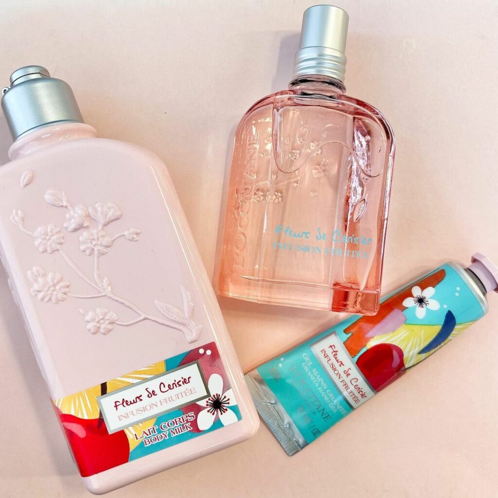 #ロクシタン から、春の新作アイテムが3/3限定発売
今回ロクシタンから登場するのは、チェリーライムシリーズ。
みずみずしい、とびきりフレッシュな香りのアイテ #ロクシタン から、春の新作アイテムが3/3限定発売
今回ロクシタンから登場するのは、チェリーライムシリーズ。
みずみずしい、とびきりフレッシュな香りのアイテ