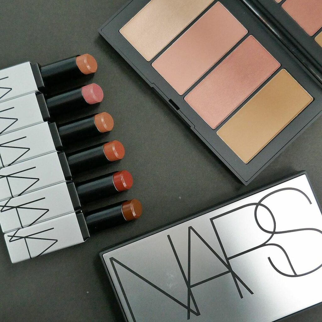 NARSから限定のメイクコレクション「SOFT MATTE 2021」が登場します！
・・・
◆画像2、3枚目
「NARS ソフトマット ティンティッドリップバ
