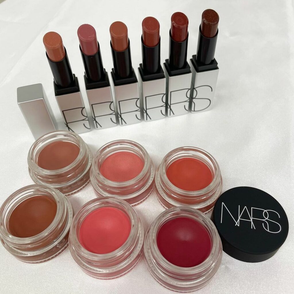 #NARS から、やわらか発色のリップ・チークが登場【スウォッチ付き】3/12発売。
やわらかく美しい発色のコスメが揃ったNARSの新コレクション大人な魅惑的 #NARS から、やわらか発色のリップ・チークが登場【スウォッチ付き】3/12発売。
やわらかく美しい発色のコスメが揃ったNARSの新コレクション大人な魅惑的