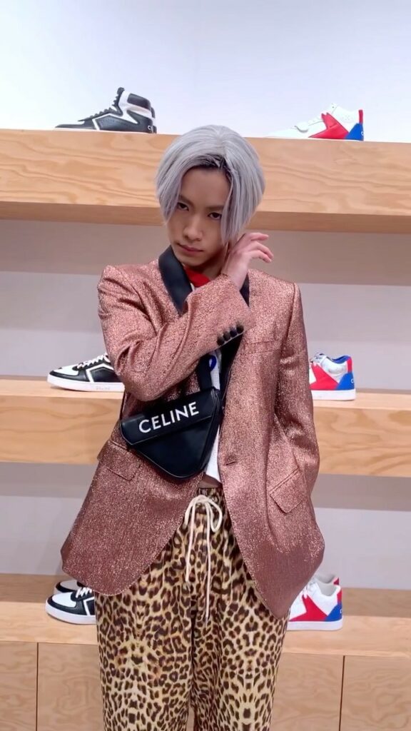 イベント取材：「セリーヌ オム」が「TikTok」のユースを描写した2021年春夏コレクションをそろえたポップアップをミヤシタパークで2月12日〜3月