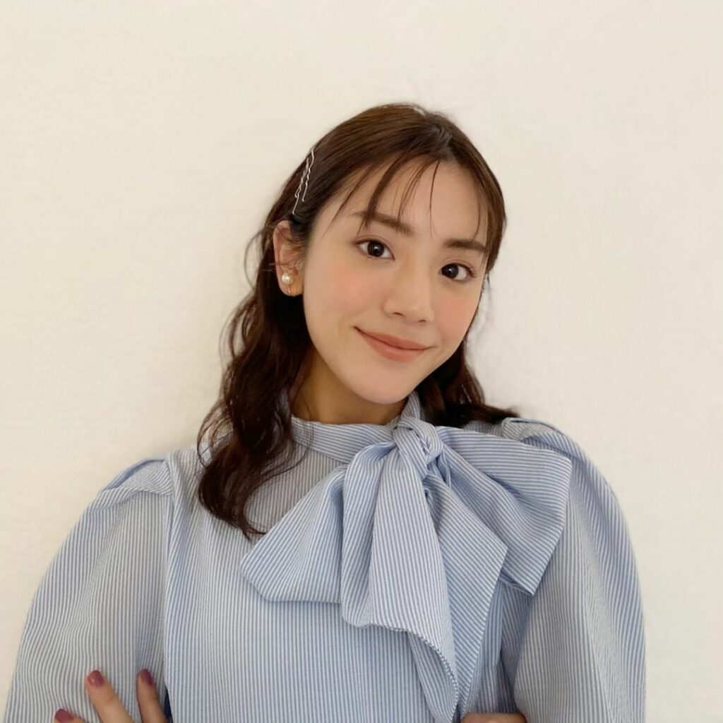 HAPPY BIRTHDAY
本日2月15日は貴島明日香25歳のお誕生日ファッションでもビューティでも頼れる存在の明日香さん。どんな時も笑顔で撮影に臨んでくれて