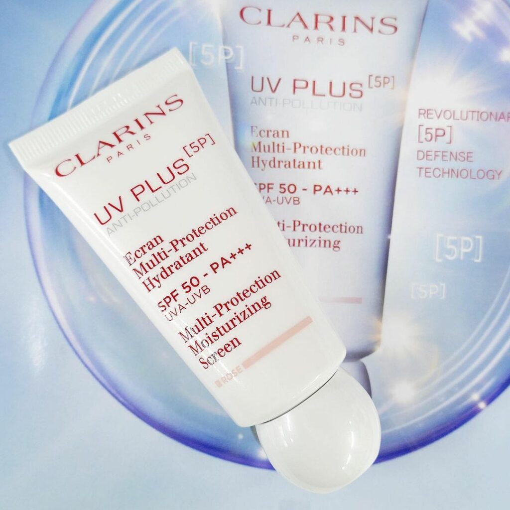 ＼クラランスから、自然の恵みと最新科学が集結した日中用プロテクターが登場します！／
着目したのは、エイジングの加速、炎症、くすみ、乾燥などを引き起こし、肌にダメ