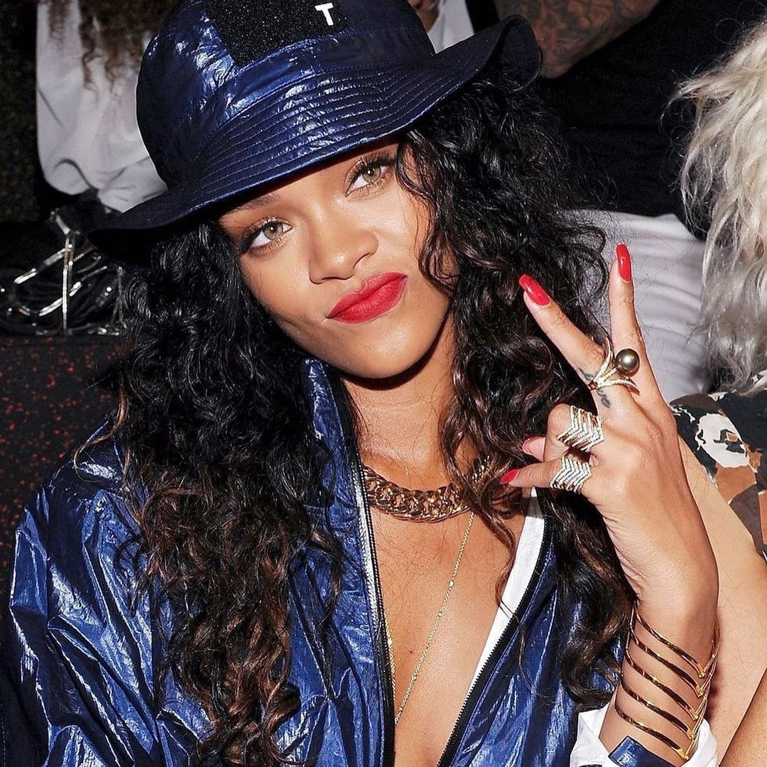 今月で33歳となったリアーナのbad Galコーデを一挙プレイバック Rihanna Riri Rihannanavy Rihannaf Magmoe 今月で33歳となったリアーナのbad Galコーデを一挙プレイバック Rihanna Riri Rihannanavy Rihannaf Magmoe