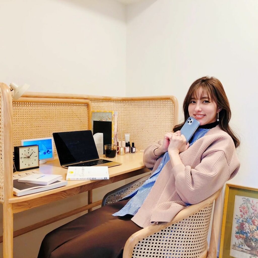 4月号の着回しダイアリーは〝おうち女子〟がテーマ！
.
マッシュホールディングスと三井不動産レジデンシャルが
コラボレーションしたマンション
「ParkAxis