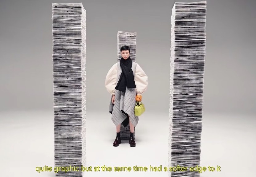 デジタルFW取材：「ロエベ（LOEWE）」は前シーズン、ファッションショーが開催できない代わりに壁紙をプレス関係者に送って原寸大のルックを