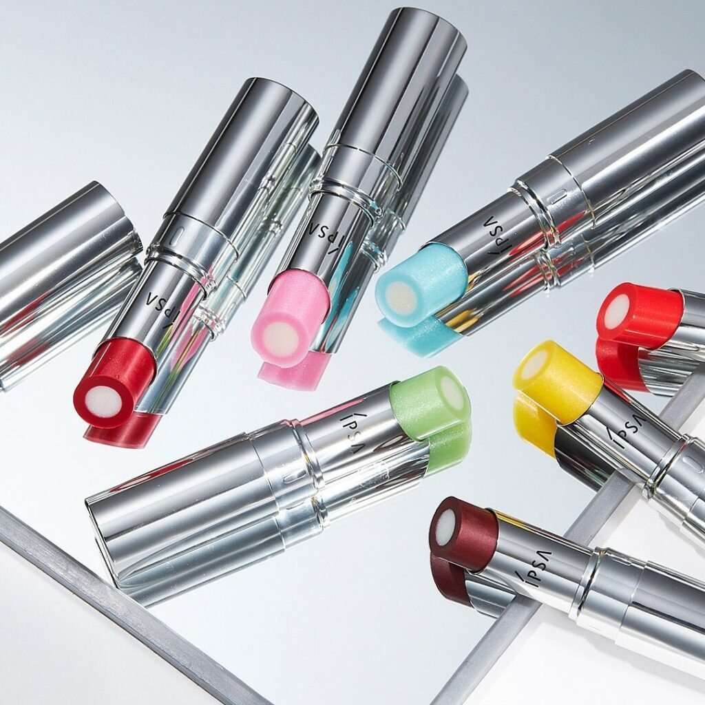 シュワシュワとした、はじけるようなかわいさ！

【イプサ】からクリームフロートをイメージした限定リップが登場！ひんやりとしたテクスチャとカラフルさを兼