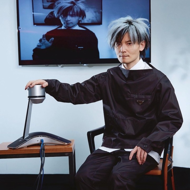 とびきりおしゃれなプロフェッサー Nhk クローズアップ現代 で穏やかかつクールに解説する シルバーヘアのサイエンティスト この人は一体何者 と気 Magmoe