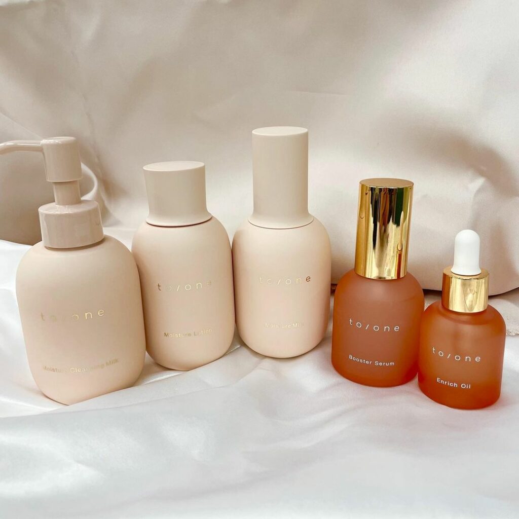 肌のバリア機能をサポート！#トーン のスキンケアがリニューアルして登場4/13発売。

新たな成分が追加されて、トーンのスキンケアがパワーアップ！
肌免疫にアプ