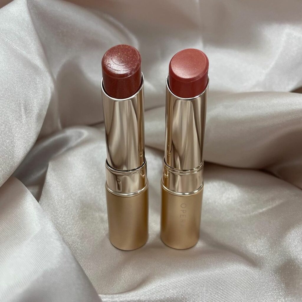 #オペラ から、初夏に向けた限定カラーが登場!5/19発売。【スウォッチ付き】
ティント処方のルージュとして人気を集めるオペラの「リップティント N」。
今回 #オペラ から、初夏に向けた限定カラーが登場!5/19発売。【スウォッチ付き】
ティント処方のルージュとして人気を集めるオペラの「リップティント N」。
今回