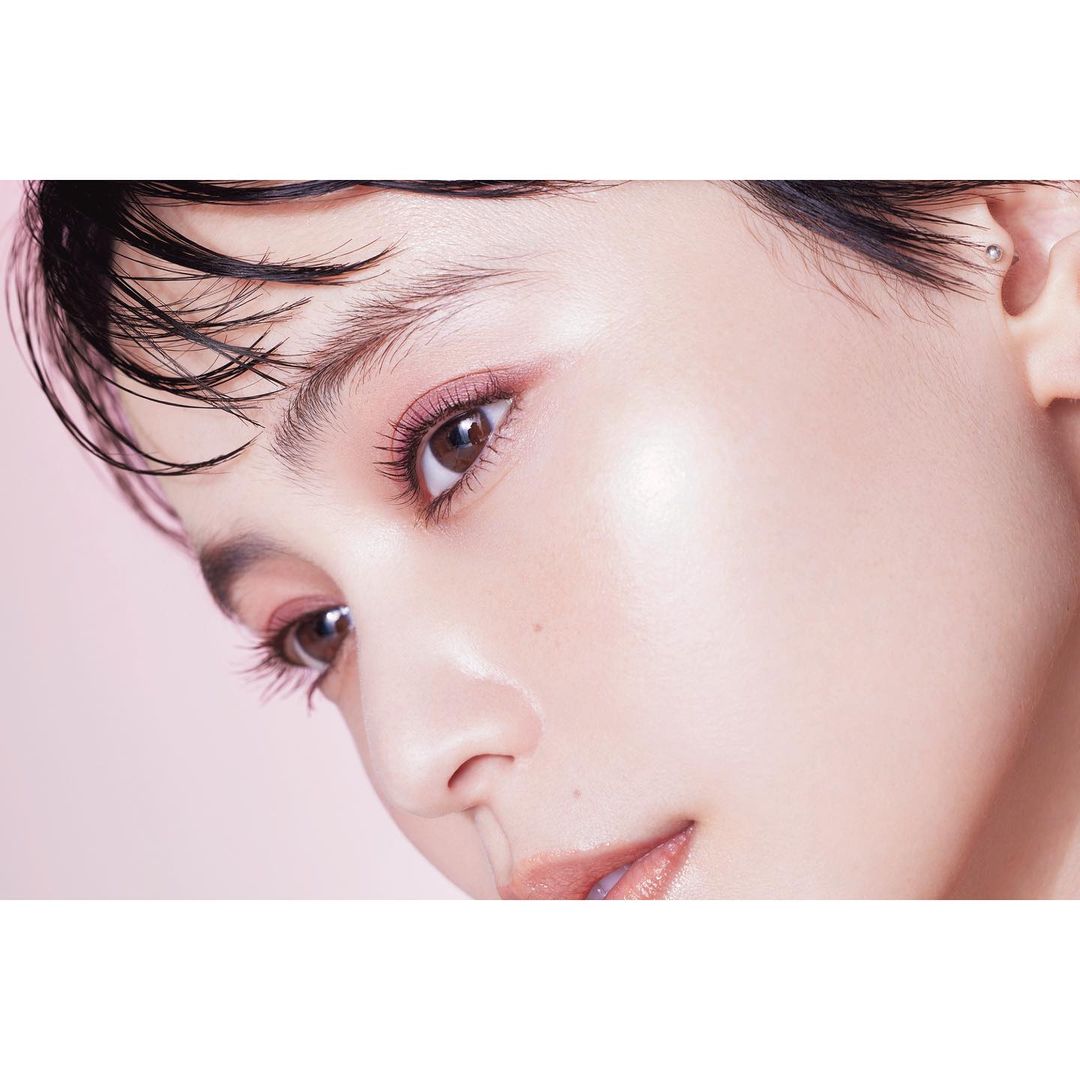 名品マスカラの ディーアップ から待望のチェリーブラウン登場 ヘアメイクや美容ライターなど 美のプロにもファンの多いディーアップのマスカラ 昨年発売して Magmoe 名品マスカラの ディーアップ から待望のチェリーブラウン登場 ヘアメイクや美容ライターなど 美のプロにもファンの多いディーアップのマスカラ 昨年発売して Magmoe