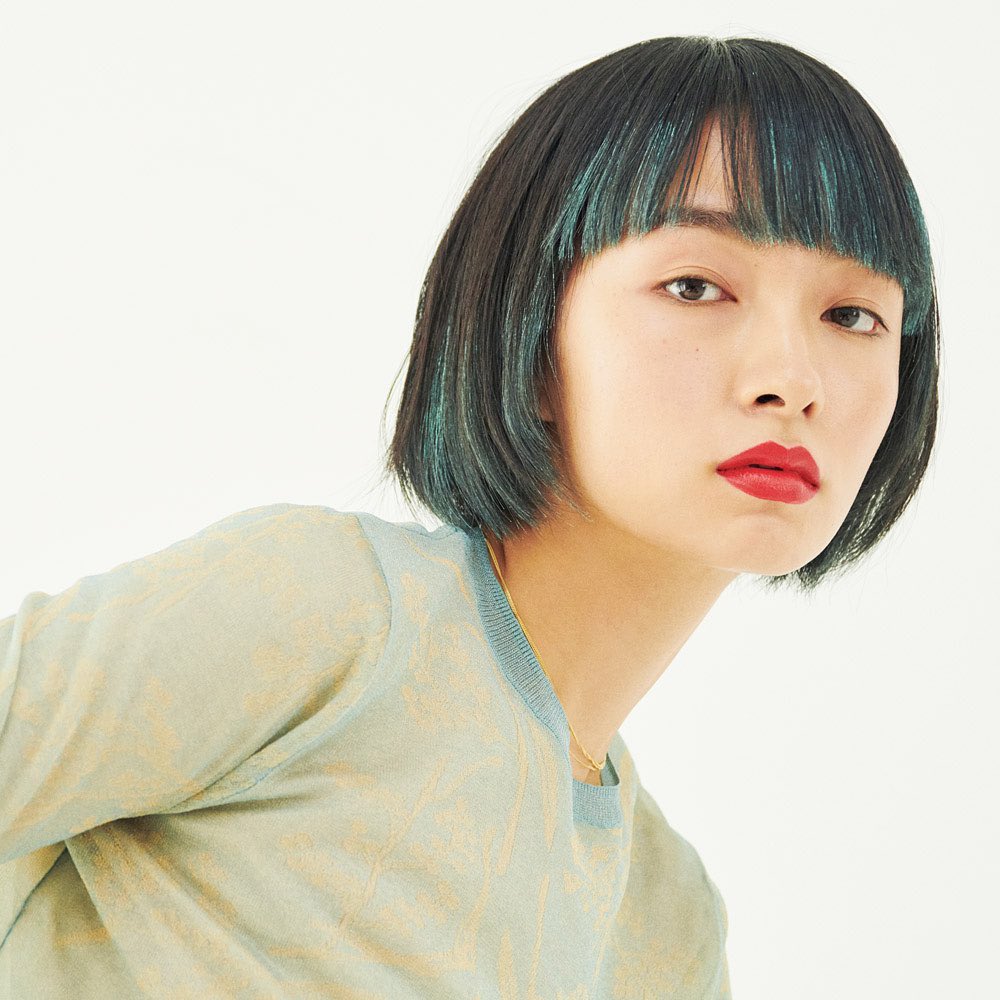 Ginza5月号発売中 シャンプーで簡単に落とせる今どきのお手軽ヘアカラーをご紹介 アクアブルーに赤リップを カラーヘアビギナーでもトライしやすいのが 透 Magmoe Ginza5月号発売中 シャンプーで簡単に落とせる今どきのお手軽ヘアカラーをご紹介 アクアブルーに赤リップを カラーヘアビギナーでもトライしやすいのが 透 Magmoe