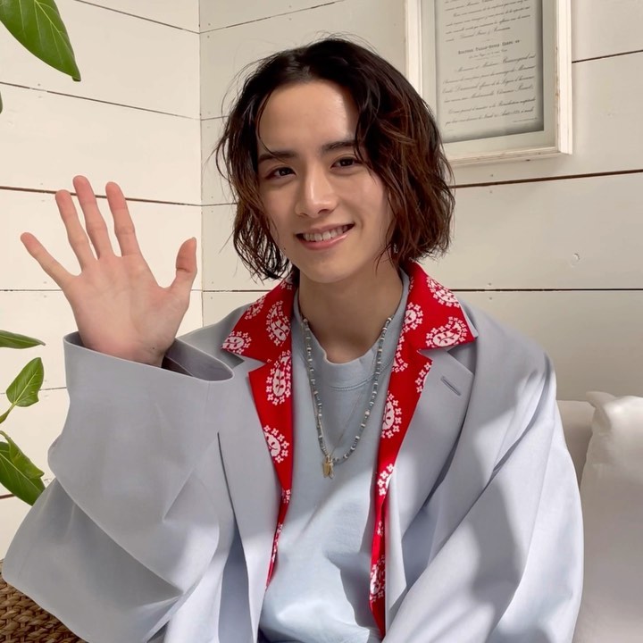 今日はまたまたvivi5月号 令和男子とおうちデート 企画から ドラマ カラフラブル でも話題の 板垣李光人くんのオフショットをお届け 今回の企画ではなんと Magmoe 今日はまたまたvivi5月号 令和男子とおうちデート 企画から ドラマ カラフラブル でも話題の 板垣李光人くんのオフショットをお届け 今回の企画ではなんと Magmoe