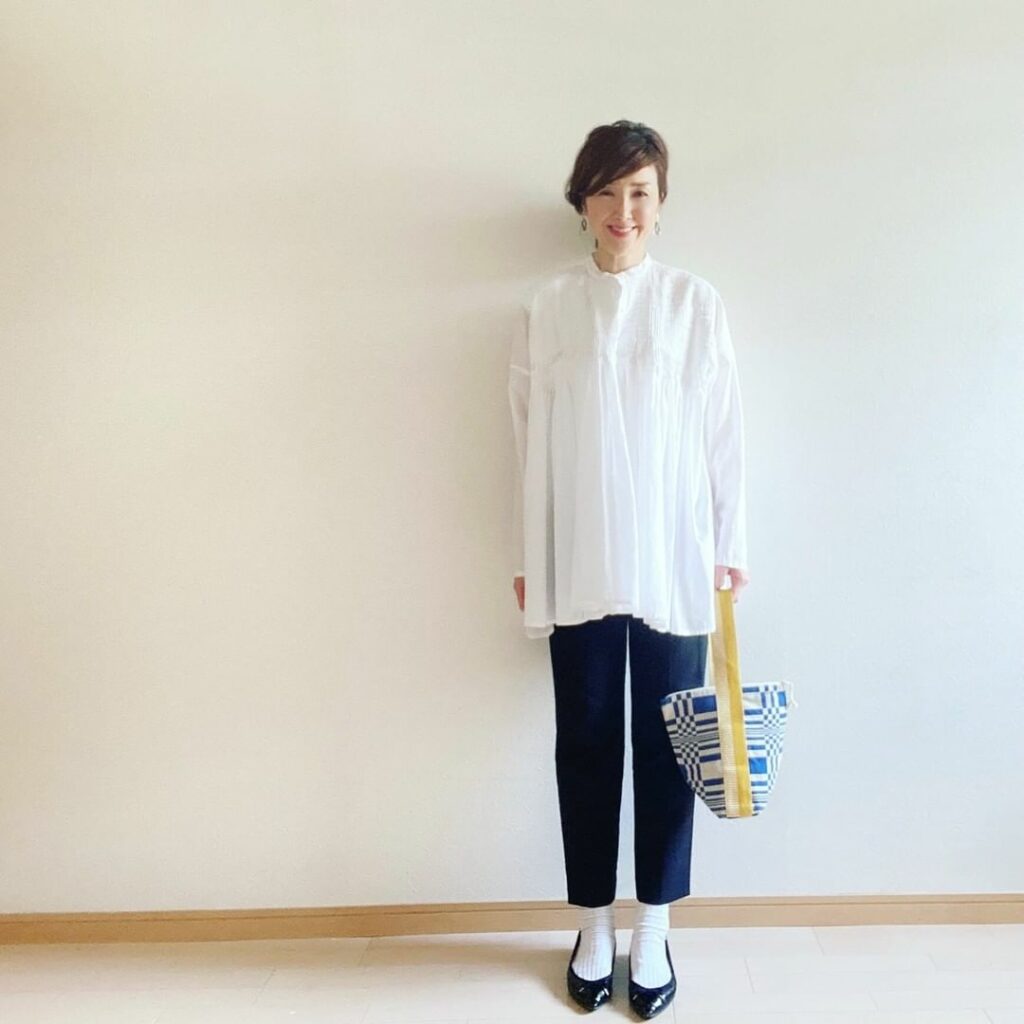 LEEの読者ブロガー LEE100人隊のブログ紹介！ 

日差しがまぶしくなって着たくなるのが「白」。
LEE100人隊の白コーデに注目しました。

1・2枚目