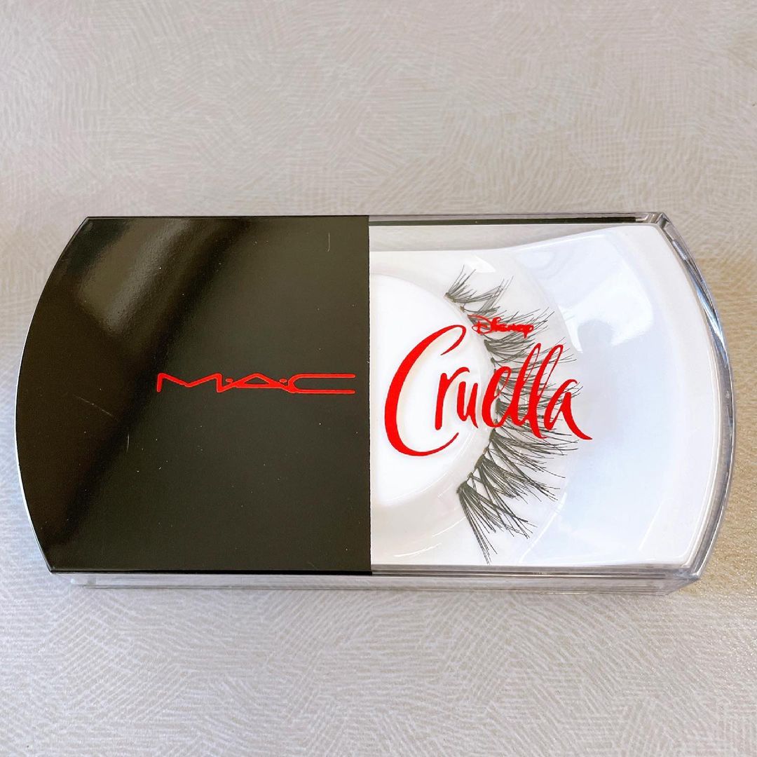 Mac クルエラ コレクション 本日発売 スウォッチ付きでお届けします 今月末公開の映画 クルエラ とコラボした ディズニー クルエラ コレクショ Magmoe Mac クルエラ コレクション 本日発売 スウォッチ付きでお届けします 今月末公開の映画 クルエラ とコラボした ディズニー クルエラ コレクショ Magmoe