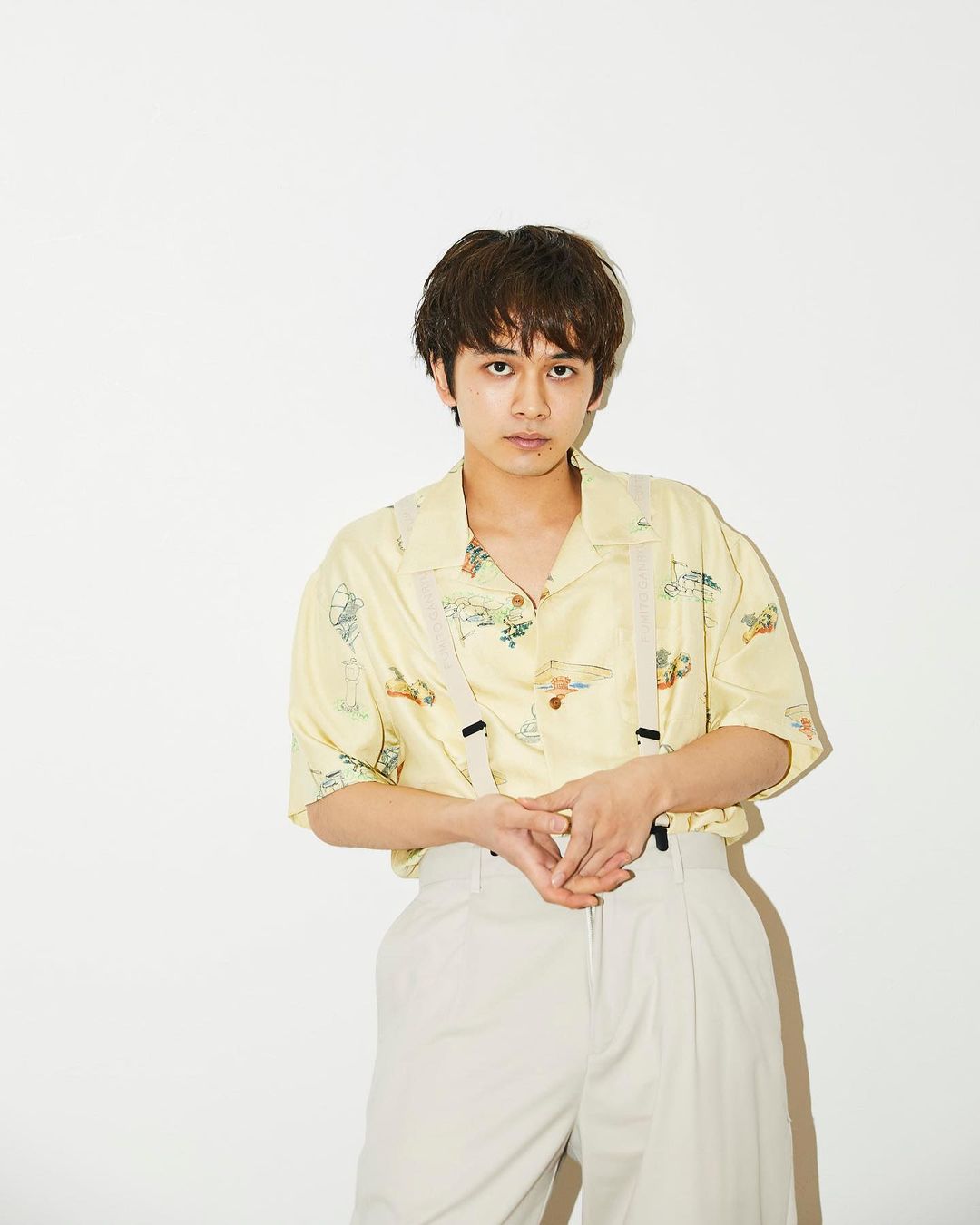 発売中のメンズノンノ６月号特集 100人の夏 ファッション所信表明 に北村匠海さんが登場 本誌未掲載カットを インスタ限定で公開 北村匠海 100 Magmoe