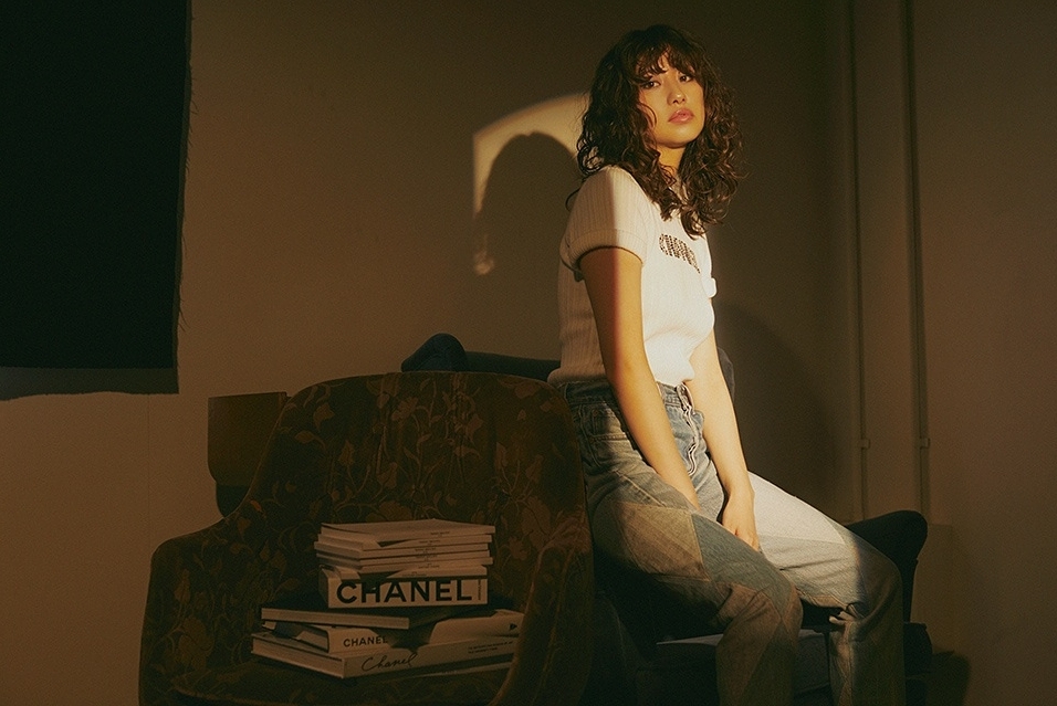 変わらない信念と、変わり続けられるしなやかさ。
世界で一番有名な香水「CHANEL N°5」。
香りで完成する、中田みのりのスタイルをお届け
www.nylon