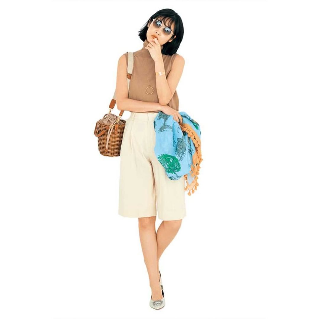 Classyコーデ図鑑 アラサーでもイタくない ショーパンコーデ 夏が近づき コーデに取り入れたいのが ショーパン とはいえ アイテム選びや着こな Magmoe Classyコーデ図鑑 アラサーでもイタくない ショーパンコーデ 夏が近づき コーデに取り入れたいのが ショーパン とはいえ アイテム選びや着こな Magmoe
