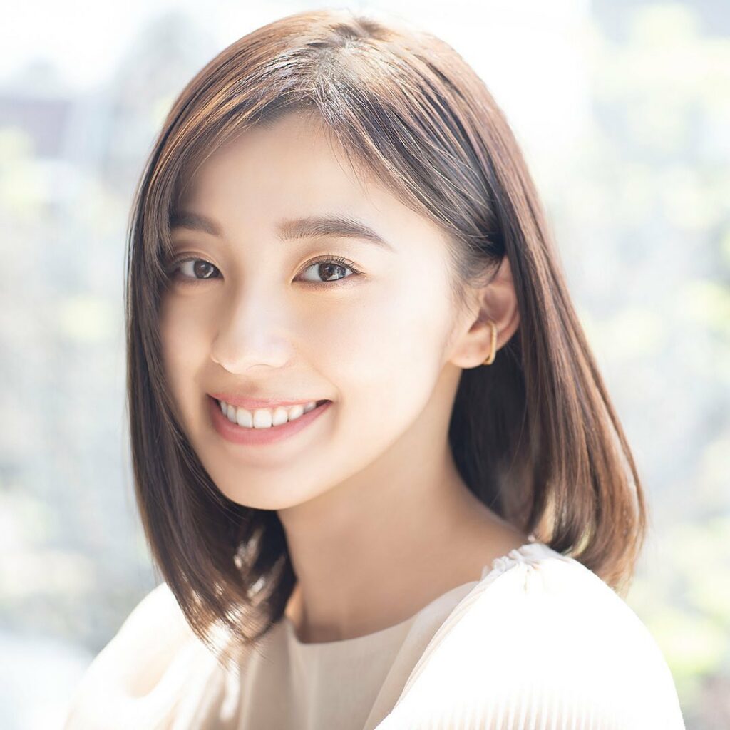 梅雨の時期、湿気による髪のうねりなどのヘアトラブルに悩んでいませんか？
Oggi専属モデルの朝比奈 彩も体験したサロントリートメント「サブリミック サロンソリュ