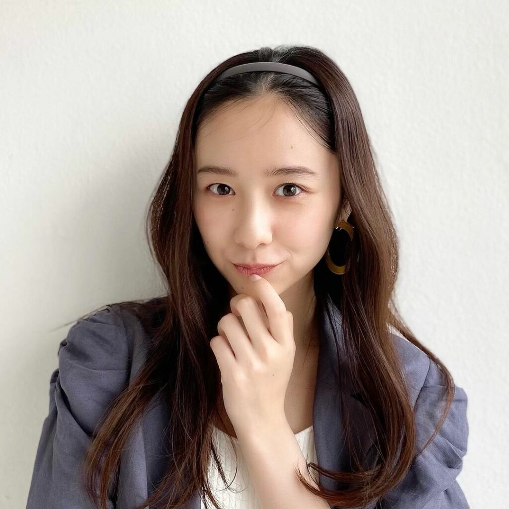 堀田真由 Magmoe