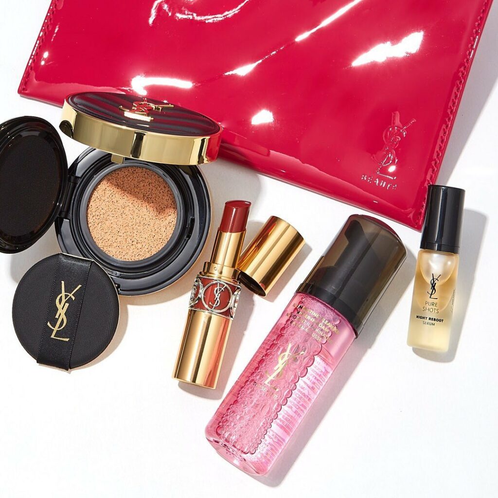 ファンデもリップもセラムも！

【イヴ・サンローラン】の大人気アイテムが一気に試せる＠cosme限定セットが登場ファンデーションとリップの現品に化