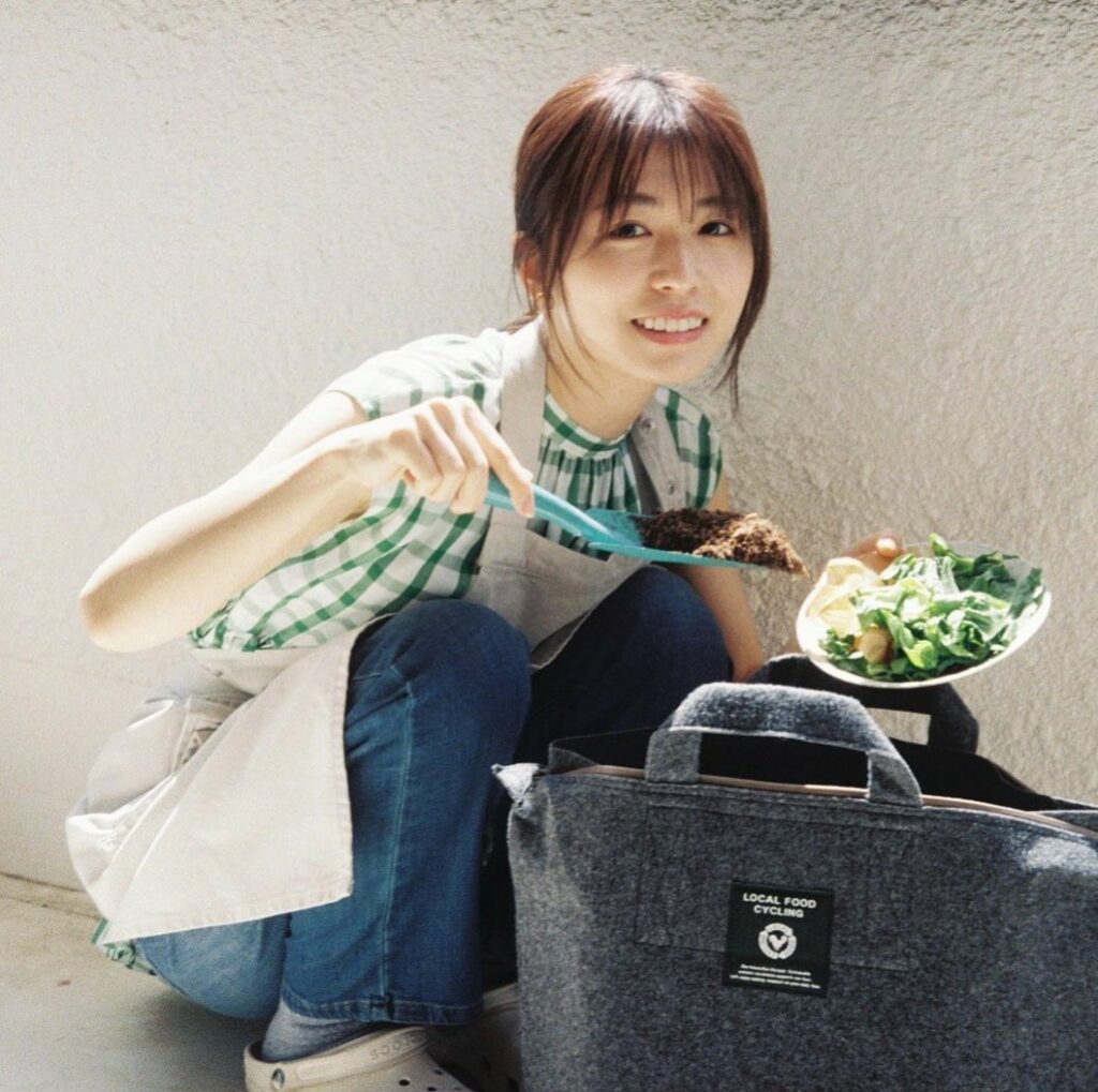 今月号から連載がスタートした、長濱ねるの「HAJINERU SDGs」

連載のテーマは、『今すぐできるコトから始める』
日常の中で、楽しみながら無理なくSDG