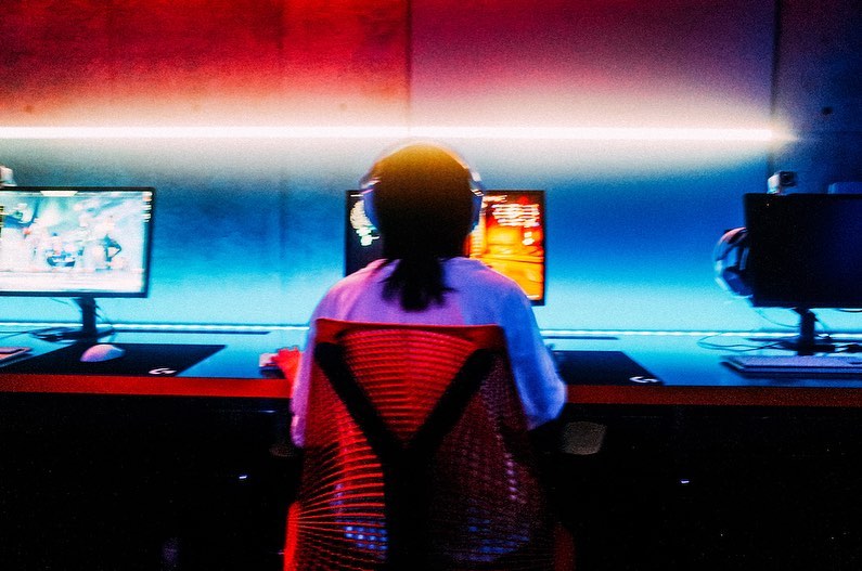 インタビュー：SNSフォロワー50万超えの人気ゲーマーはつめがファッション界進出 「ゲーマーは陰キャのオタクだけじゃない」 ファッション業界