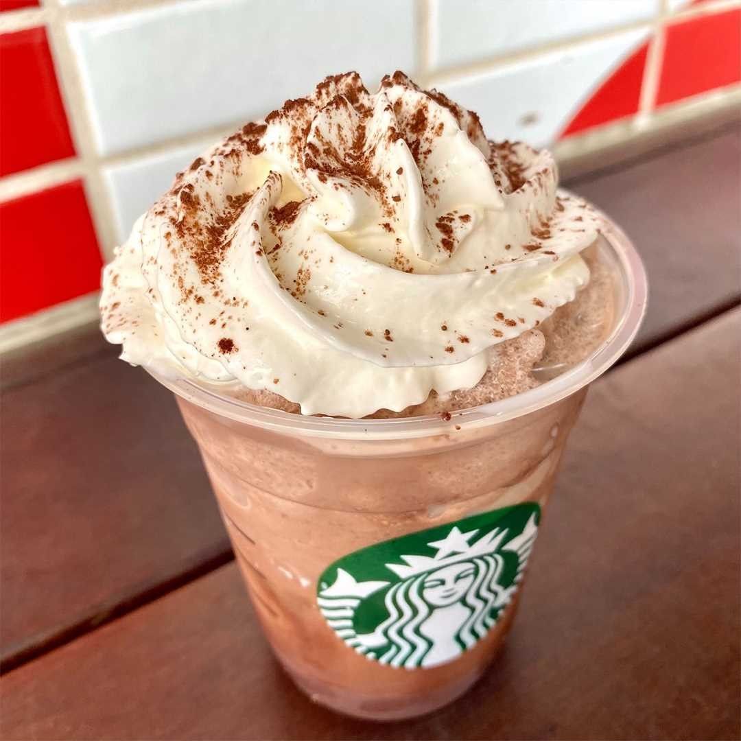スタバ 新作 チョコレート ティー ケーキ フラペチーノ が予告なしに登場 カロリー 味わいは ライター愛ちあんのグルメレポ スタバから 事前告知なしで Magmoe スタバ 新作 チョコレート ティー ケーキ フラペチーノ が予告なしに登場 カロリー 味わいは ライター愛ちあんのグルメレポ スタバから 事前告知なしで Magmoe