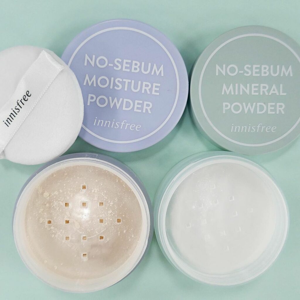イニスフリーの大人気「ノーセバム ミネラルパウダー」と「ノーセバム モイスチャーパウダー」がリニューアルして、新登場！
◆緑のパッケージは…
「ノーセバム ミネ