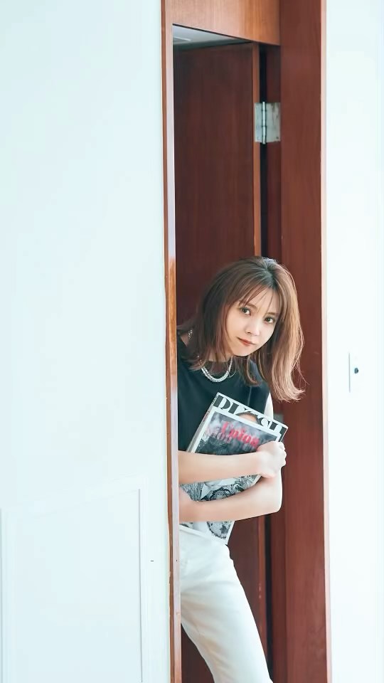 発売中のwith8月号p.76〜、
あの人気漫画とコラボ！可愛くて中身がブレない人って最強です。
「メンタル強め美女 小林さん」
着まわし21days
を一部チ