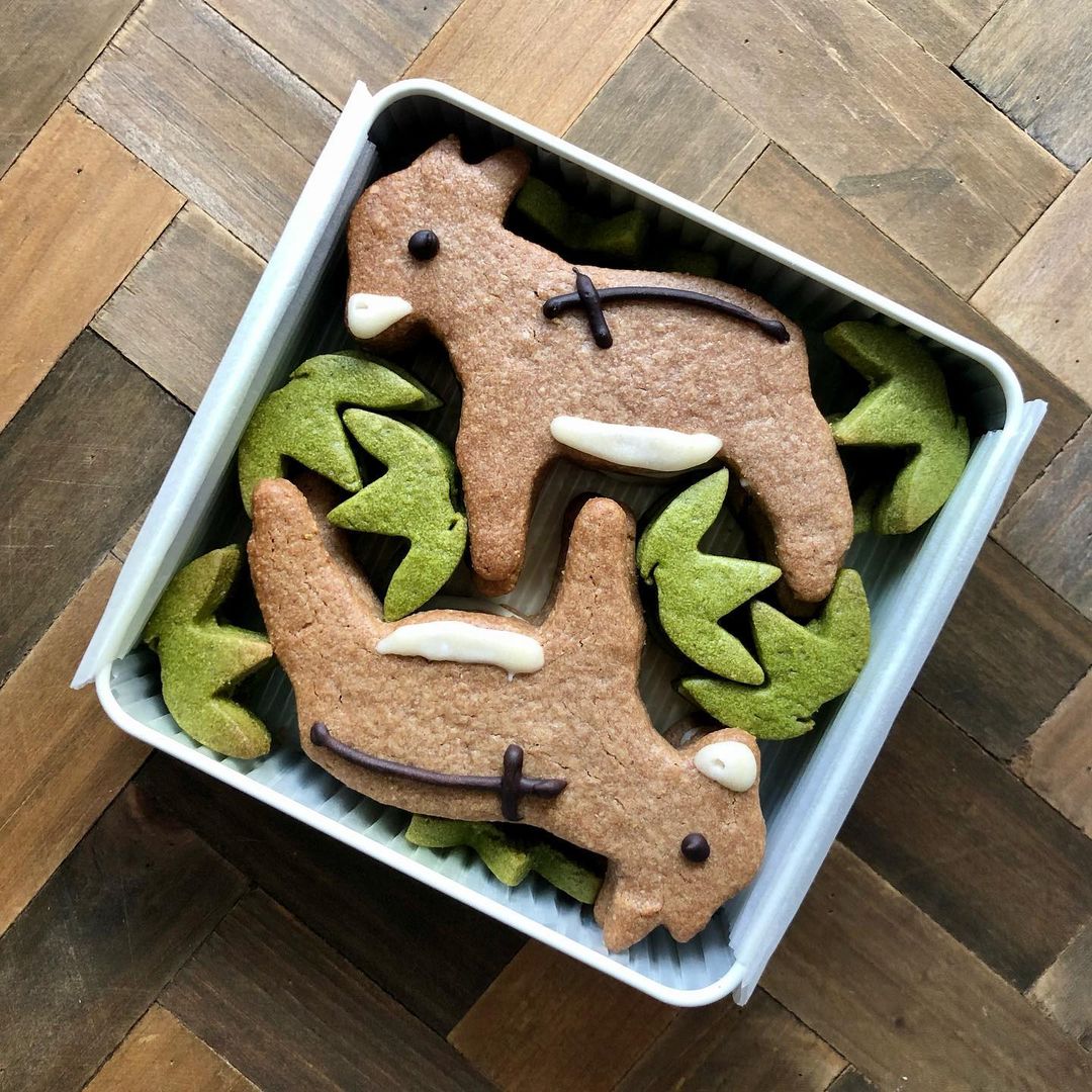 先日いただいた可愛いギフト 馬じゃなくて ロバ型の クッキー なんです 珍しいですよね クッキーが入ったボックス缶も可愛く ロバのイラストは イラストレー Magmoe 先日いただいた可愛いギフト 馬じゃなくて ロバ型の クッキー なんです 珍しいですよね クッキーが入ったボックス缶も可愛く ロバのイラストは イラストレー Magmoe