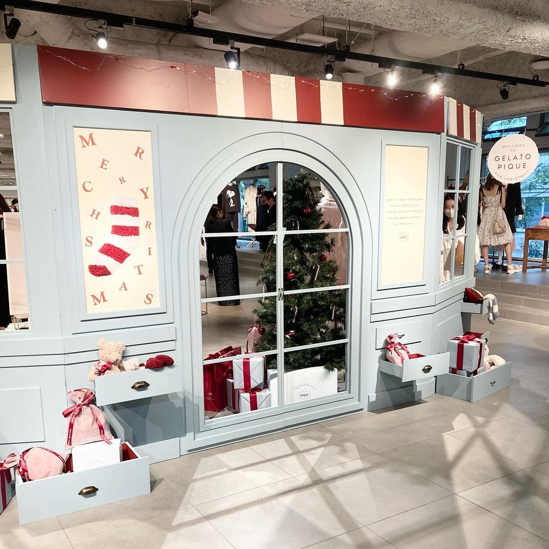 先日 ジェラート ピケの秋冬展示会にお伺いしました 入り口から可愛いモニュメントがお出迎えしてくれて少し早めのクリスマス気分を味わえましたよ 秋冬のジェラピ Magmoe