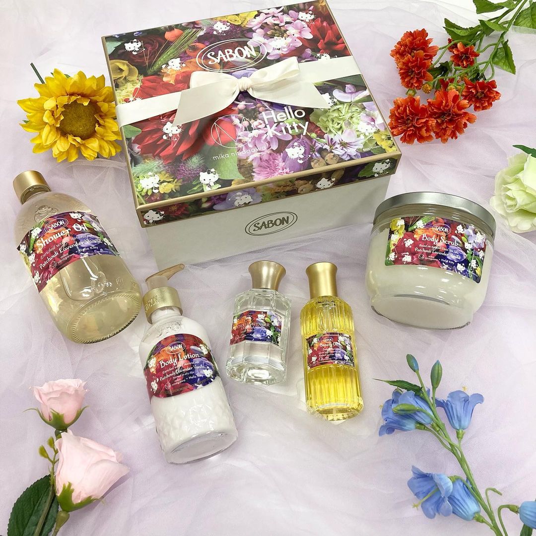 レディから愛され続けるコスメブランド Sabon と人気写真家 蜷川実花さんがディレクションするブランド M Mika Ninagawa そして みんな大 Magmoe レディから愛され続けるコスメブランド Sabon と人気写真家 蜷川実花さんがディレクションするブランド M Mika Ninagawa そして みんな大 Magmoe